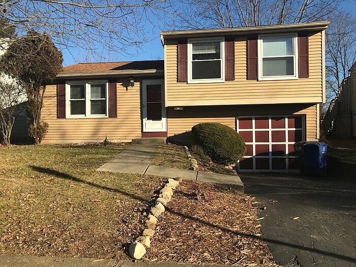 1st image of 3068 Deepwood Dr