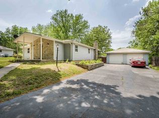 2205 Browning Ave, Manhattan, KS 66502