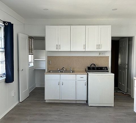 3rd image of 116 Bennett St Floor 3