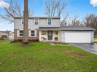 4267 Stepping Stone Ln, Liverpool, NY 13090