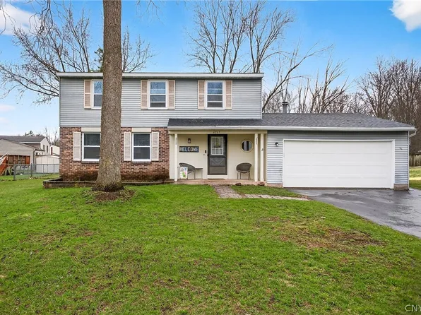 4267 Stepping Stone Ln, Liverpool, NY 13090