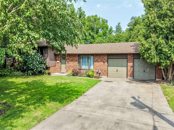 306 Lanark St, Haldimand County, ON N3W 1E8