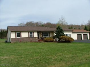 125 Clearview Rd, Long Pond, PA 18334