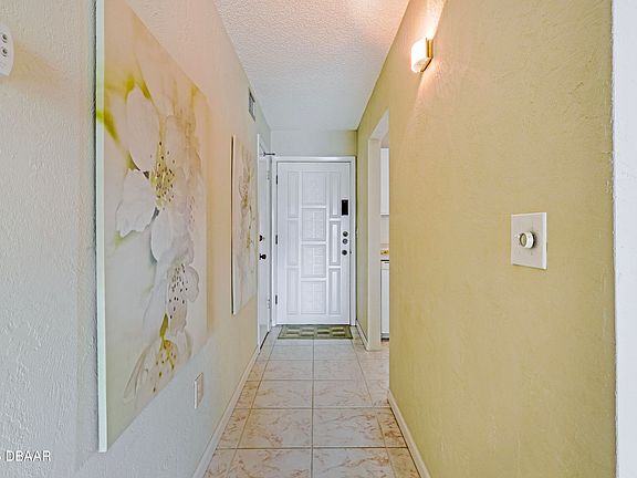 3rd image of 3606 S Peninsula Dr APT 210