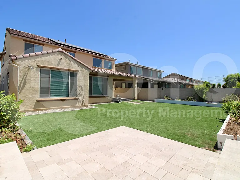 8943 W Marshall Ave — Photo 23