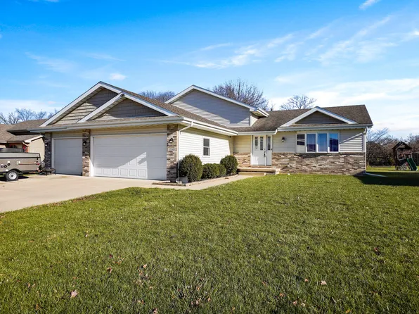17267 Michael Dr, Lowell, IN 46356
