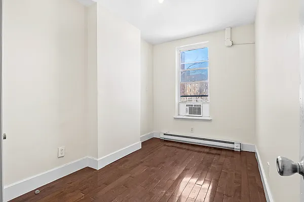 Rented by Compass | media 6