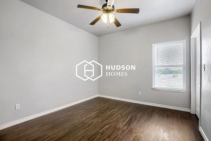 101 Pharm Hills Rd #204 — Photo 6