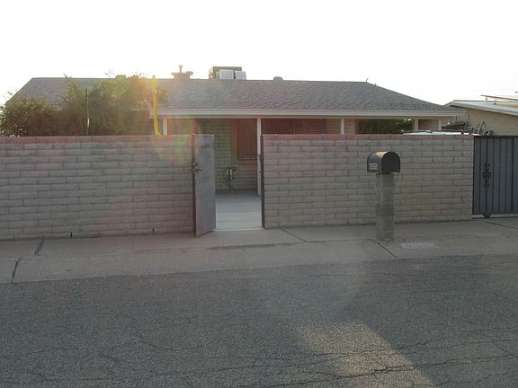 2nd image of 6000 S Belvedere Ave