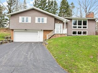 202 Ardsley Dr, Syracuse, NY 13214