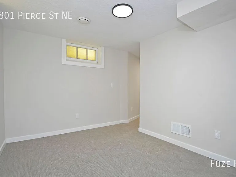 1801 Pierce St NE — Photo 15