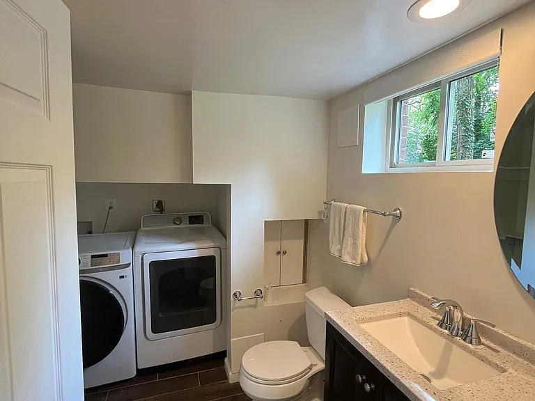3440 Skyview Ter — Photo 44