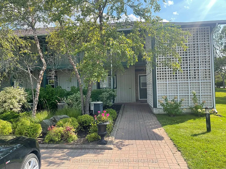 684 Johnston Park Ave — Photo 4