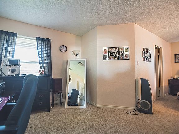 5th image of 4503 Crenshaw Dr