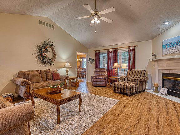5th image of 6111 Eastbourne Dr
