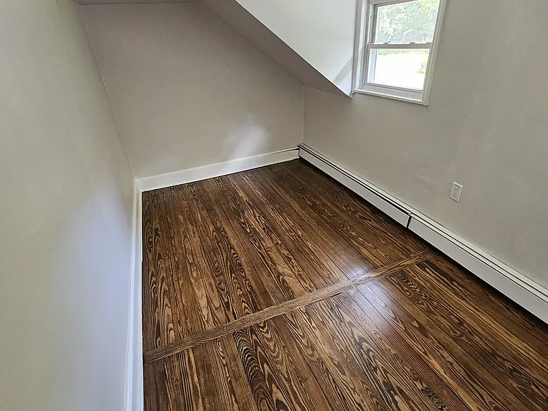 School House Ln — Photo 27