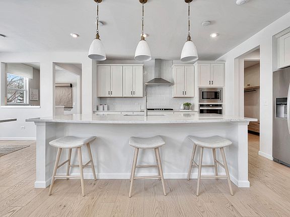 Open Concept Design, Perfect for Entertaining