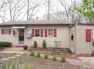 14805 Southlake Dr, De Soto, MO 63020