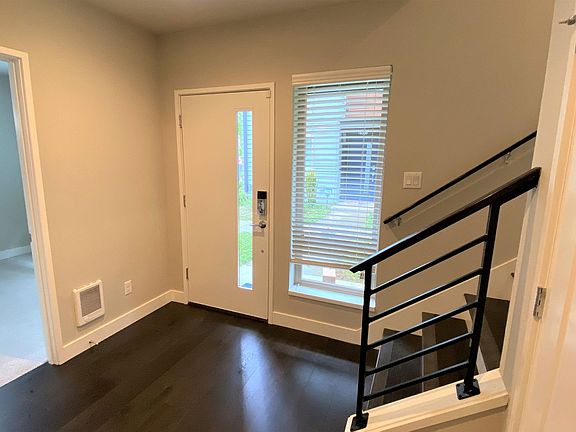 4th image of 16378 NE 12th Pl