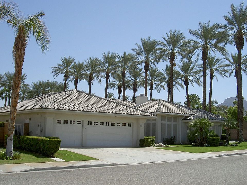 West facing w/ mtn view