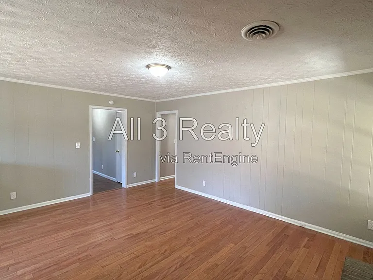 561 Dunbarton Rd — Photo 17
