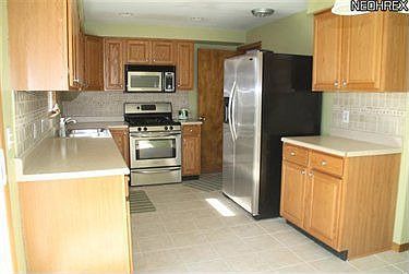 2nd image of 6037 Tam O Shanter Dr