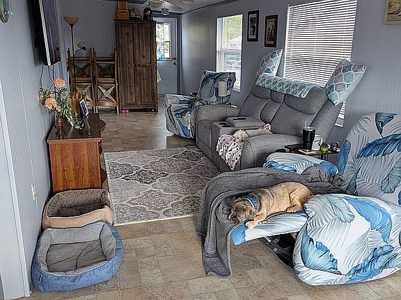 3rd image of 800 Kay Rd NE #2087