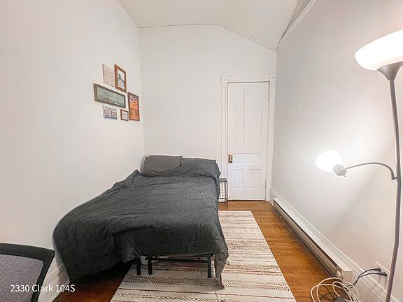 4th image of 2330 N Clark St #30-202S