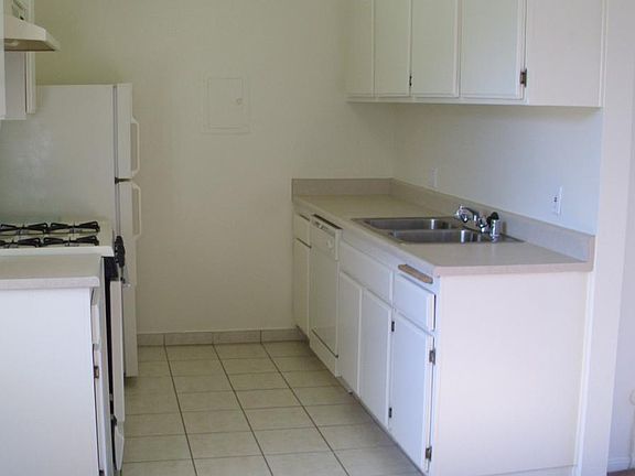 3rd image of 6253 Lankershim Blvd APT 112