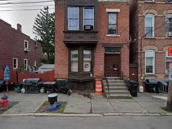 374 8th St APT 2, Troy, NY 12180