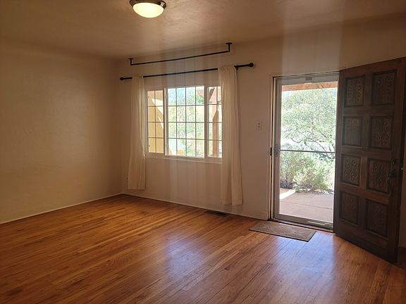 4th image of 333 Aliso Dr NE