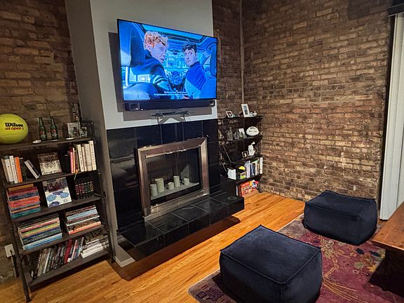 4th image of 2300 W Wabansia Ave APT 222