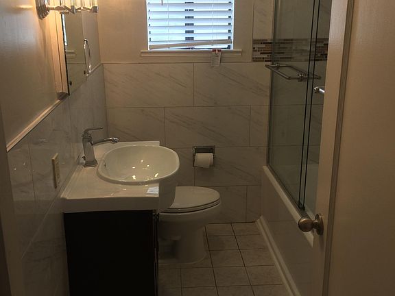5th image of 633 Fulton St