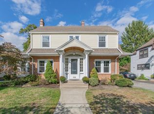 152 Wenonah Rd, Longmeadow, MA 01106