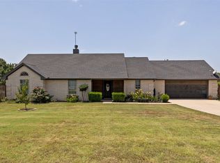101 Fawn Ct, Weatherford, TX 76088