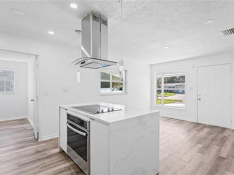 4447 Ivey Ct — Photo 4
