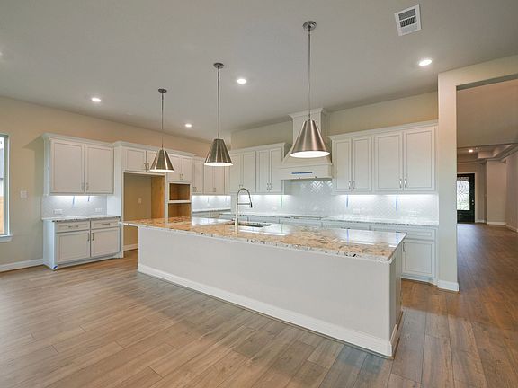 Homesite 8114 kitchen