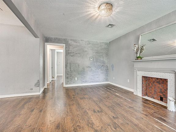 3rd image of 3112 NW 28th St