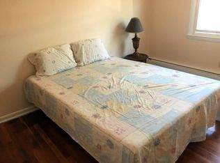 104 Sussex St, Harrison, NJ 07029
