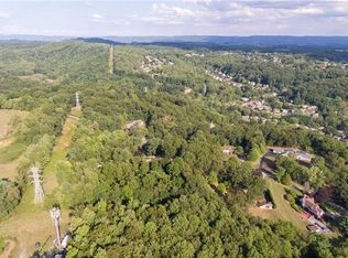 9 Farmington Pl, Greensburg, PA