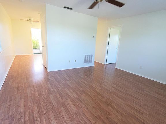 4th image of 10147 Tramore Ave APT B