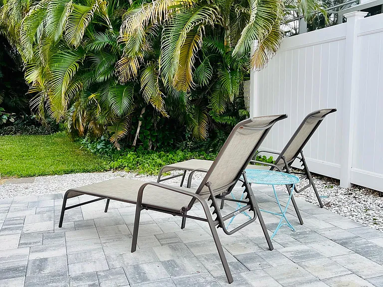 1126 Royal Palm Dr — Photo 19