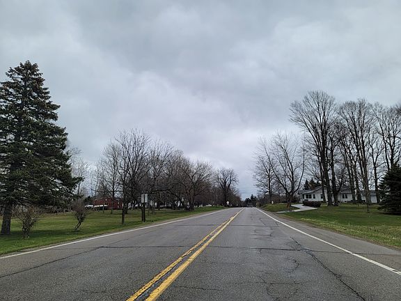 4th image of 40732 Red Arrow Hwy