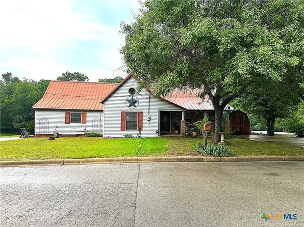 501 Live Oak St, Gatesville, TX 76528