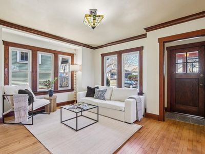 817 East Otjen STREET, Milwaukee, WI, 53207
