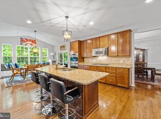 16204 Owl Eagle Ct, Woodbridge, VA 22191