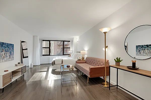 1st image of 305 E 40th St #10V