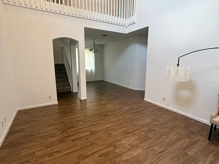 316 Conservation Dr — Photo 3