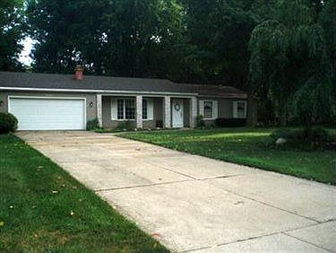 1st image of 32740 Redwood Blvd