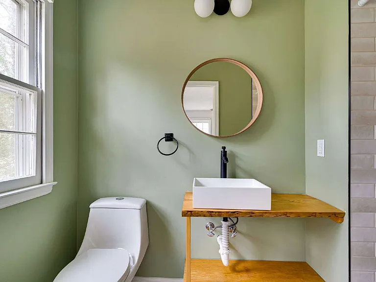 2437 Tilghman Cir — Photo 30